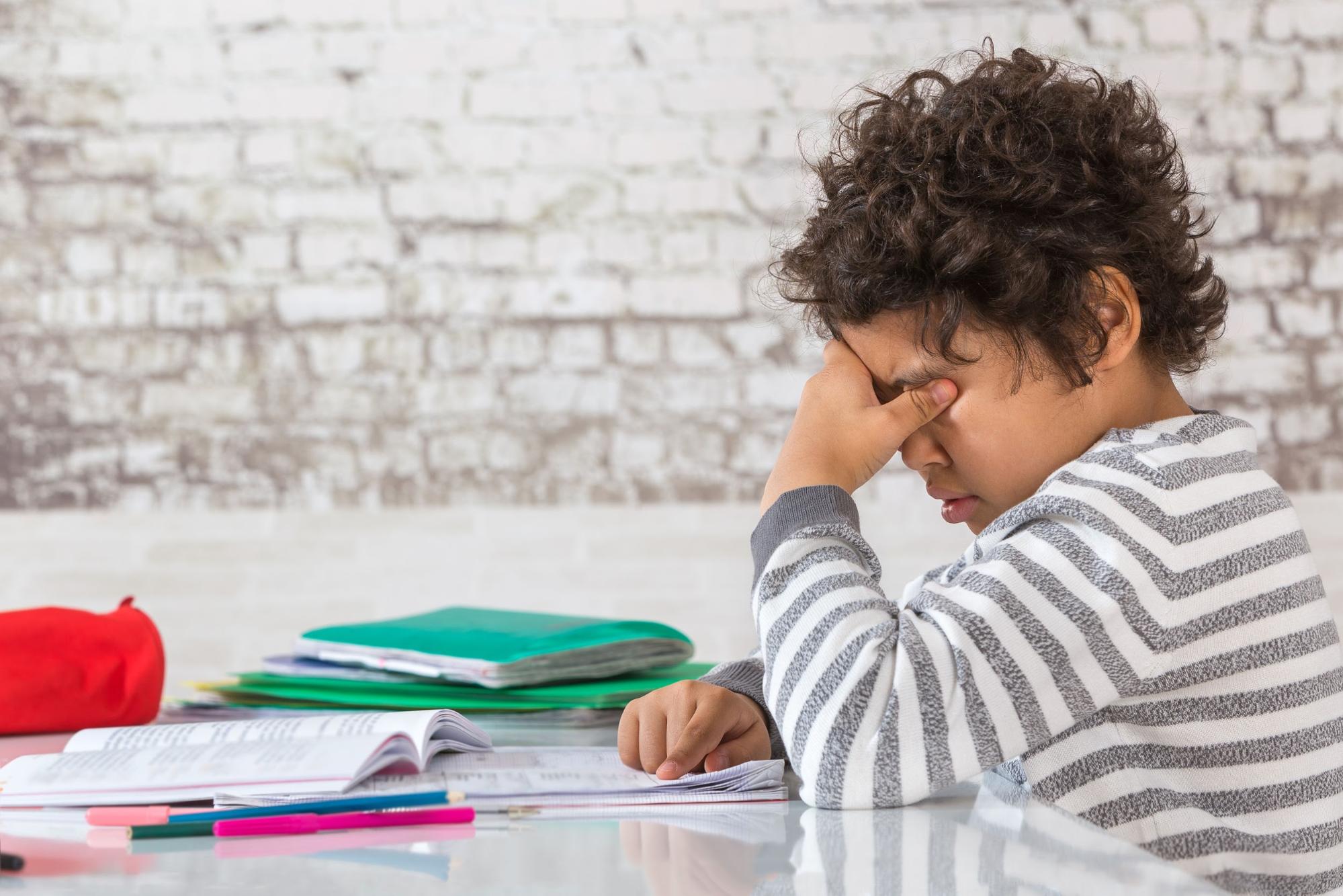Почему ребенок устает. "Дети и стресс". Стресс ученика. Стрессоустойчивость дети. Стресс подростки.
